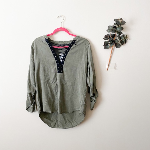 Express Tops - NWT Express V-Neck Green Long Sleeve Top Sz Small
